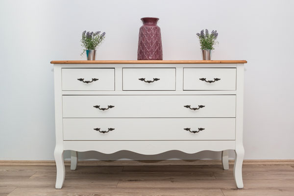 Chest of drawers painted in Bristol